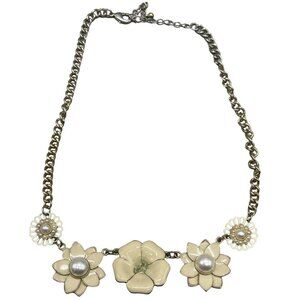 Costume jewelry necklace floral chain foe pearl ivory gold color clasp 19" READ